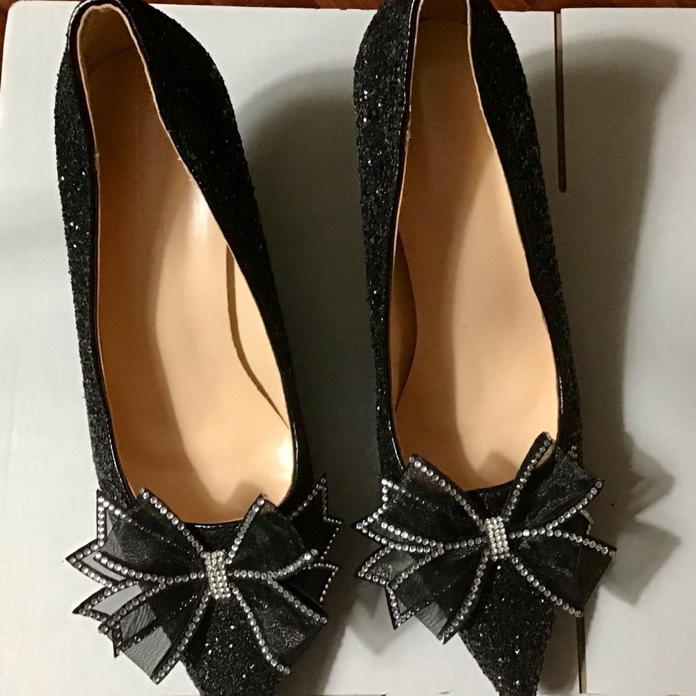 Elegant Black Glitter Heels with Bow